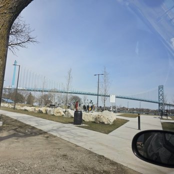 Riverside Park - Parks Near Me - Detroit, Michigan Riverside Park - Parks Near Me - Detroit, Michigan