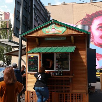 Mama Chow's Kitchen - Food cart at mama chows - Food Trucks Near Me - Portland, Oregon
