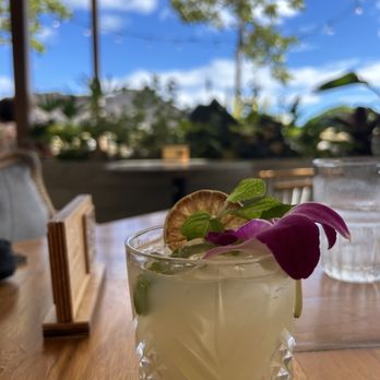 Deck. - Hawaiian Near Me - Honolulu, Hawaii Deck. - Hawaiian Near Me - Honolulu, Hawaii