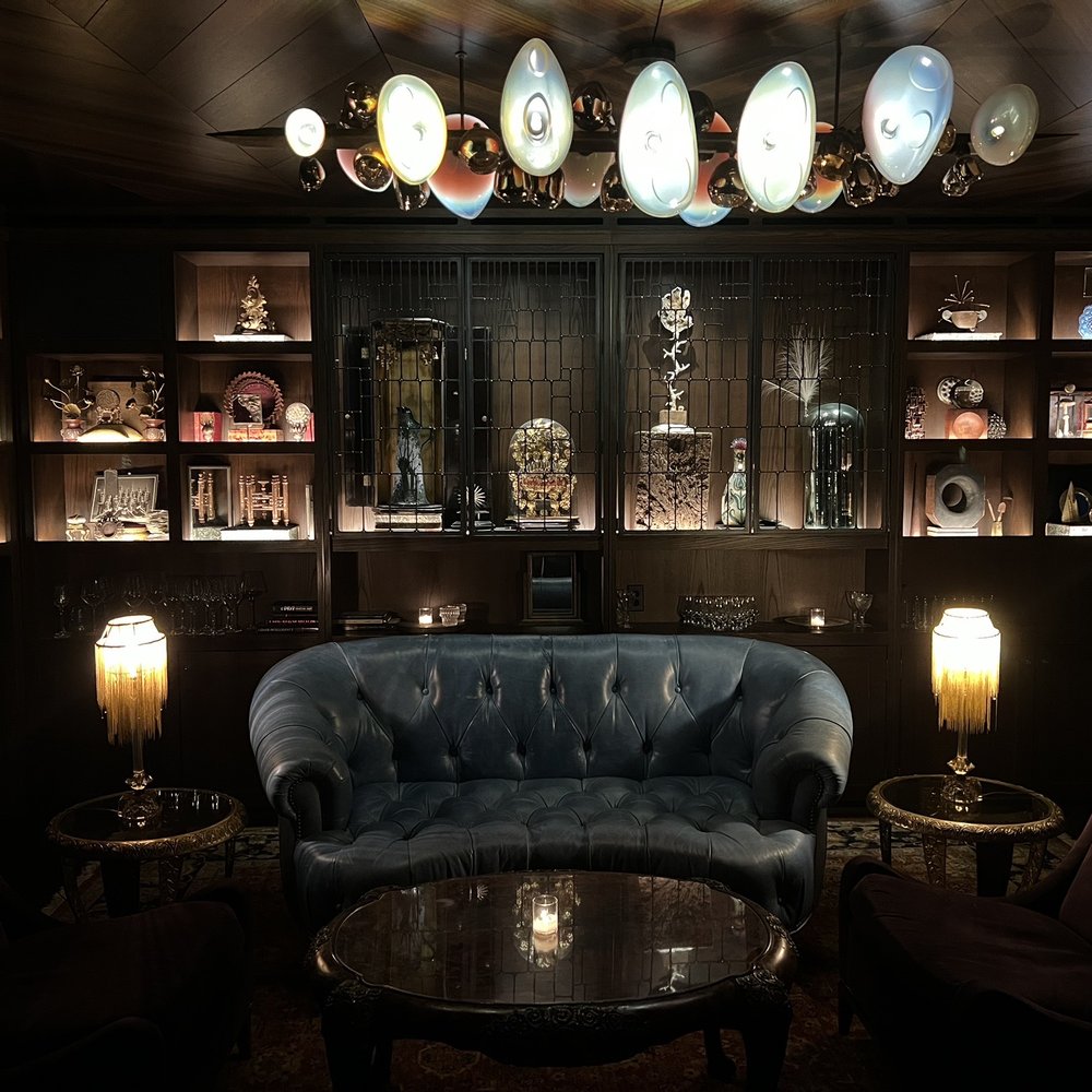 Deep Dive - Interior room - IG @bougiefoodieboi - Speakeasies Near Me - Seattle, Washington Deep Dive - Interior room - IG @bougiefoodieboi - Speakeasies Near Me - Seattle, Washington