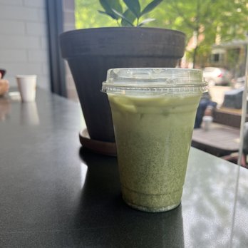 Groundswell Coffee Roasters - Iced Matcha Green Tea Latte - Cafes Near Me - Chicago, Illinois