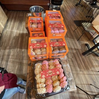 La Monarca Bakery & Cafe - Already packed for Valentines/Galentines - Bakeries Near Me - Santa Monica, California La Monarca Bakery & Cafe - Already packed for Valentines/Galentines - Bakeries Near Me - Santa Monica, California