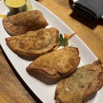 Limón - Empanada sampler - one each of beef, chicken, cheese and veggie... crust was good. Fillings were meh - Peruvian Near Me - Walnut Creek, California Limón - Empanada sampler - one each of beef, chicken, cheese and veggie... crust was good. Fillings were meh - Peruvian Near Me - Walnut Creek, California