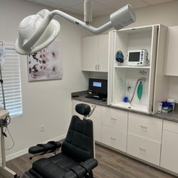 Florida Oral & Maxillofacial Surgery - Exam Room