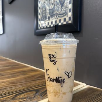 Eagle Brew Coffee Crew - Large Brown-Sugar Carmel Latte - Coffee & Tea Near Me - Hemet, California