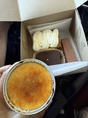 Short N Sweet Bakery & Cafe by null