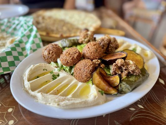 USTA KABABGY Round Rock by null