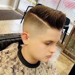 Arthur Barbershop - Comb over