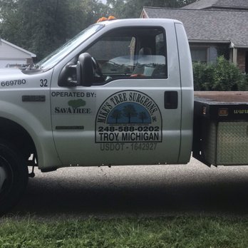 SavATree Troy - truck parked in front of a house - Tree Services Near Me - Troy, Michigan SavATree Troy - truck parked in front of a house - Tree Services Near Me - Troy, Michigan