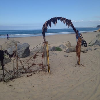 Santa Claus Beach - Beaches Near Me - Carpinteria, California Santa Claus Beach - Beaches Near Me - Carpinteria, California