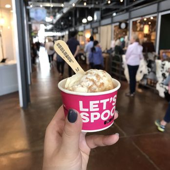 Coolhaus - Chicken and waffles ice cream - Desserts Near Me - Dallas, Texas Coolhaus - Chicken and waffles ice cream - Desserts Near Me - Dallas, Texas