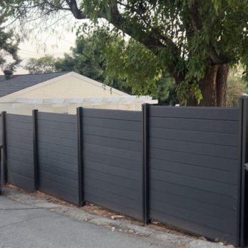 Alfha Fence - Modern black composite horizontal slat privacy fence. - Fences & Gates Near Me Alfha Fence - Modern black composite horizontal slat privacy fence. - Fences & Gates Near Me