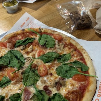 Blaze Pizza - Pizza Near Me - Chicago, Illinois