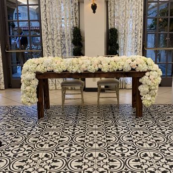 Xcaret Events - Wedding main table - Wedding Planning Near Me - Anaheim, California Xcaret Events - Wedding main table - Wedding Planning Near Me - Anaheim, California