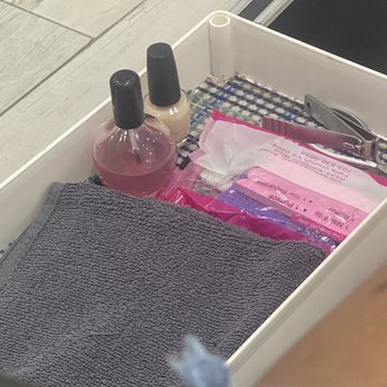 2Q Nail Bar - I even bring my own polish. I'm particular when it comes to certain things! - Nail Salons Near Me - Woodbridge, Virginia