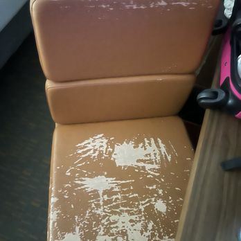 Wyndham Fort Smith - Dirty worn out chair - Hotels Near Me - Fort Smith, Arkansas Wyndham Fort Smith - Dirty worn out chair - Hotels Near Me - Fort Smith, Arkansas