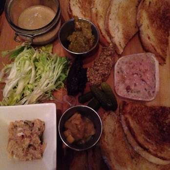 The Monkey's Paw - Gastropubs Near Me - Chicago, Illinois
