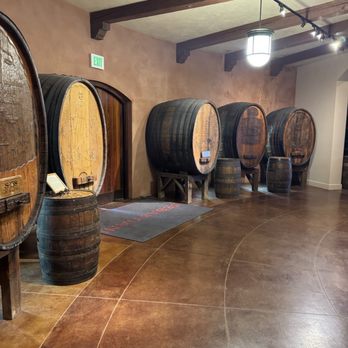 Sebastiani Vineyards & Winery - Wine Tasting Room Near Me - Sonoma, California Sebastiani Vineyards & Winery - Wine Tasting Room Near Me - Sonoma, California