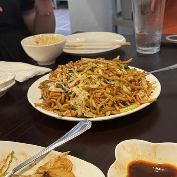 Mr Bao Kitchen Chinese Cuisine - 32. Veggie Chow Mein - Chinese Near Me - Mountain View, California Mr Bao Kitchen Chinese Cuisine - 32. Veggie Chow Mein - Chinese Near Me - Mountain View, California