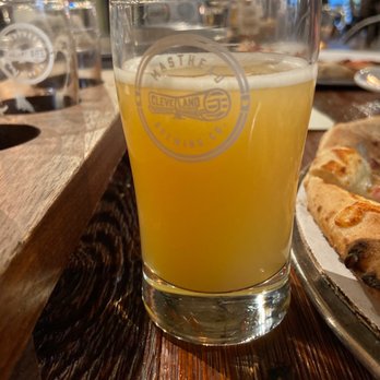 Masthead Brewing - Dreamcrusher, Triple NEIPA - Breweries Near Me - Cleveland, Ohio