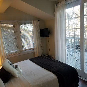 Buttermilk Falls Inn + Spa - Bed & Breakfast Near Me - Milton, New York Buttermilk Falls Inn + Spa - Bed & Breakfast Near Me - Milton, New York