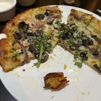 Oliveto Italian Bistro - Florentino pizza - Italian Near Me - Moore, Oklahoma Oliveto Italian Bistro - Florentino pizza - Italian Near Me - Moore, Oklahoma