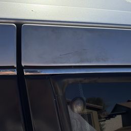 Scratch on the door, passenger side. The video sent from owner to employee only shows top and drivers side of vehicle Scratch on the door, passenger side. The video sent from owner to employee only shows top and drivers side of vehicle