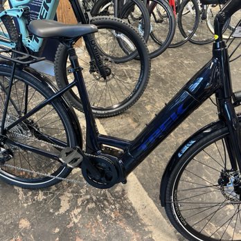 Bicycle World - Bikes Near Me - Dubuque, Iowa