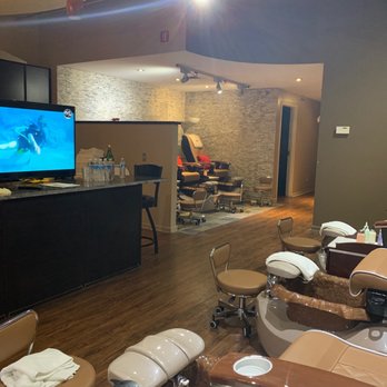 Red Nail Salon - Pedicure area. - Nail Salons Near Me - Chicago, Illinois Red Nail Salon - Pedicure area. - Nail Salons Near Me - Chicago, Illinois