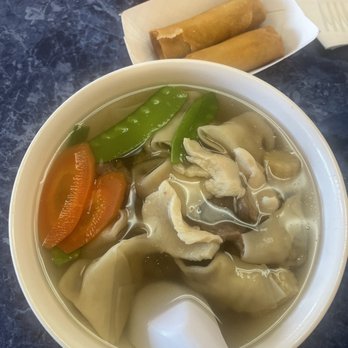 China Garden - Wor wonton and "egg rolls" that were actually veggie spring rolls - Chinese Near Me - Spring Creek, Nevada China Garden - Wor wonton and "egg rolls" that were actually veggie spring rolls - Chinese Near Me - Spring Creek, Nevada