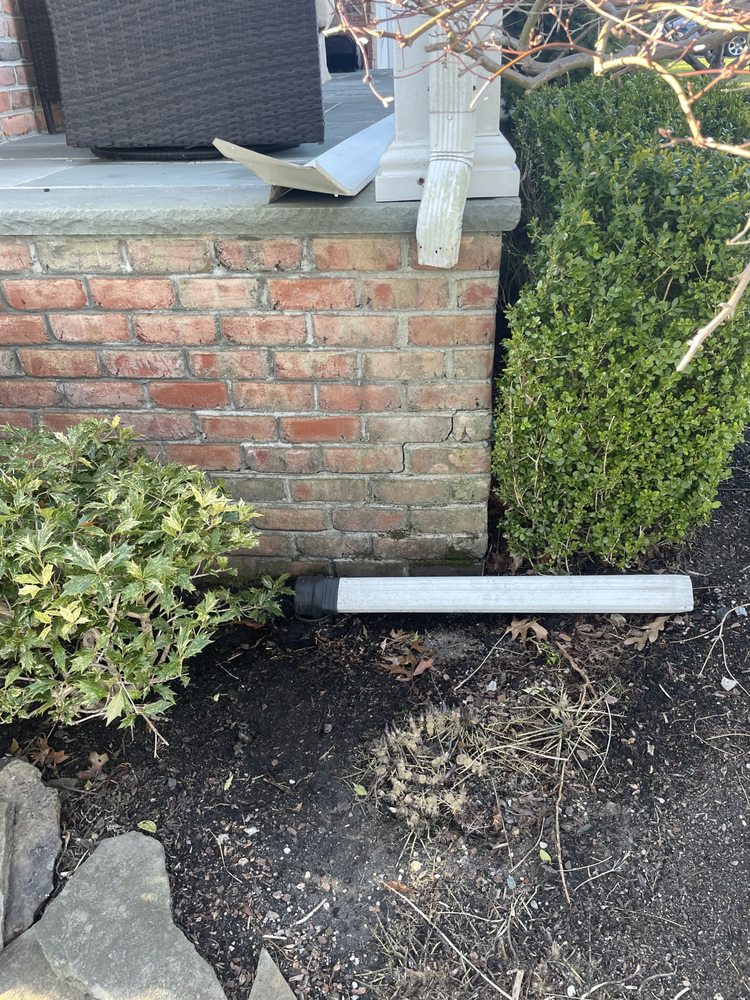 Slide of D & M Home Specialist