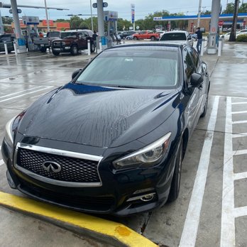 Chevron Stations - Soap residue is still on the car - Gas Stations Near Me - Miami, Florida Chevron Stations - Soap residue is still on the car - Gas Stations Near Me - Miami, Florida