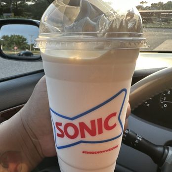 Sonic Drive-In - Banana Milkshake - Burgers Near Me - Edgewater, Maryland Sonic Drive-In - Banana Milkshake - Burgers Near Me - Edgewater, Maryland