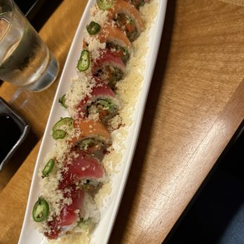 Virago - Tanto Roll - Asian Fusion Near Me - Nashville, Tennessee