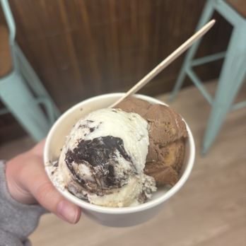 The Sugar Shack - Moose tracks & chocolate peanut butter - Ice Cream & Frozen Yogurt Near Me - Seminole, Florida