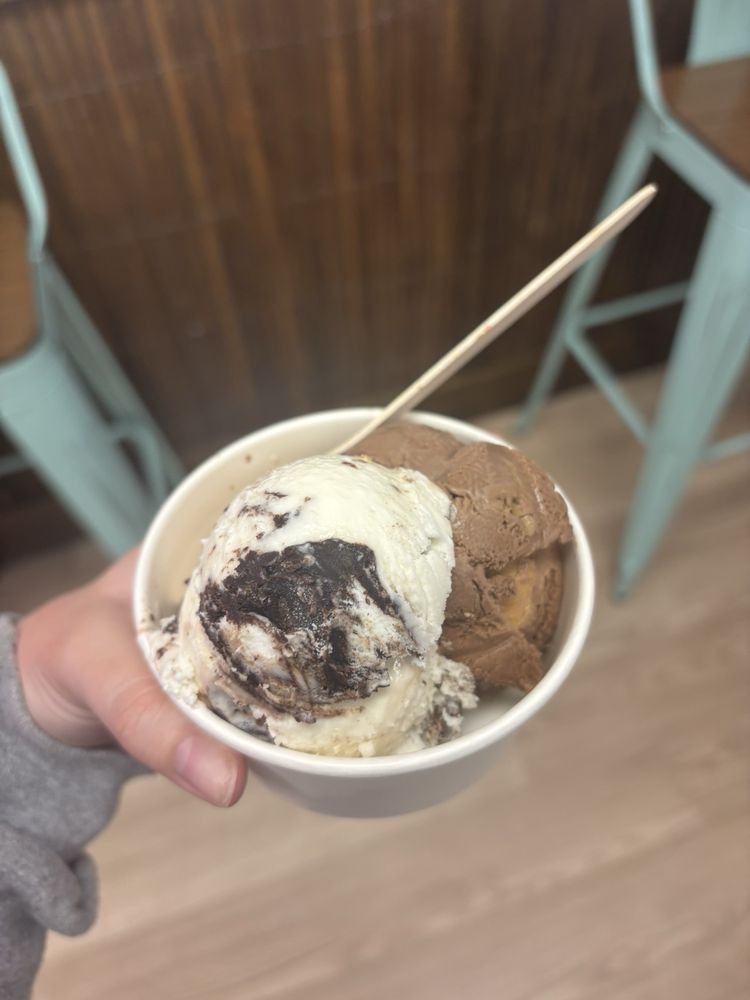 The Sugar Shack Logo