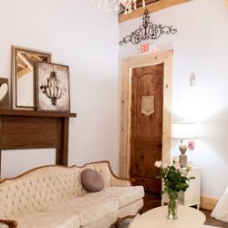 EnChanning Occasions - Bride's suite