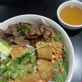 Pho Lyfe - B2 grilled pork with egg roll vermacelli - Vietnamese Near Me - Sunnyvale, California Pho Lyfe - B2 grilled pork with egg roll vermacelli - Vietnamese Near Me - Sunnyvale, California