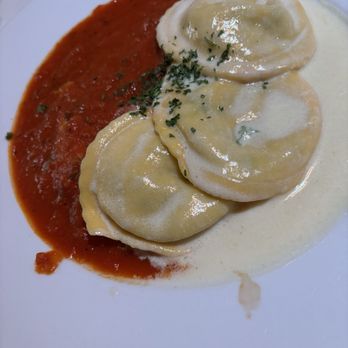 Pasta Prego - Ravioli with half marinara and half citrus cream - Wine Bars Near Me - Napa, California Pasta Prego - Ravioli with half marinara and half citrus cream - Wine Bars Near Me - Napa, California