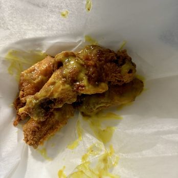 Maxine's on the Boulevard - Honey mustard wings - Fish & Chips Near Me - Saint Albans, New York Maxine's on the Boulevard - Honey mustard wings - Fish & Chips Near Me - Saint Albans, New York