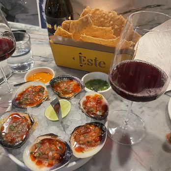 Este - Habanero clams - Seafood Near Me - Austin, Texas
