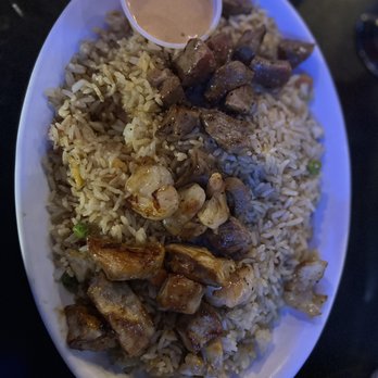 Blu Fin Sushi & Bar - Combo fried tice - Sushi Bars Near Me - Springdale, Arkansas