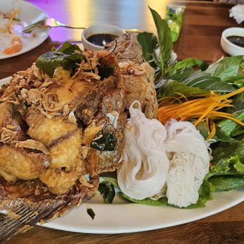 Na Rath - Fried Fish - Thai Near Me - Elmhurst, New York