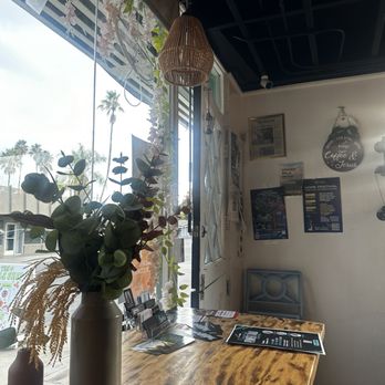 Comal Coffee - Coffee Roasteries Near Me - Stockton, California