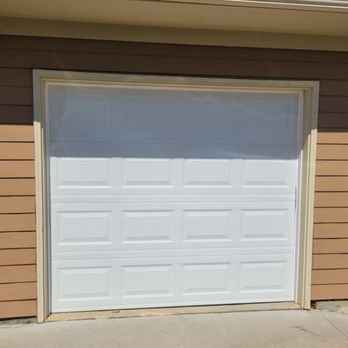 Cochran Family Construction - Garage Door Services Near Me - Topeka, Kansas