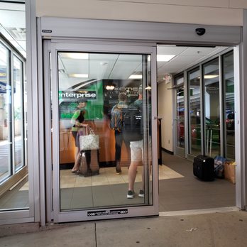 Enterprise Rent-A-Car - See,no signs anywhere...what are people to think except to go inside? - Car Rental Near Me - Boston, Massachusetts
