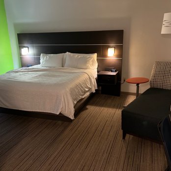 Holiday Inn Express & Suites - Hotels Near Me - Guymon, Oklahoma Holiday Inn Express & Suites - Hotels Near Me - Guymon, Oklahoma