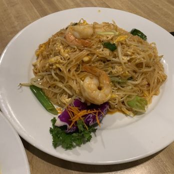 Bangkok Cafe - Shrimp pad thai. Yum. - Thai Near Me - Greensboro, North Carolina Bangkok Cafe - Shrimp pad thai. Yum. - Thai Near Me - Greensboro, North Carolina