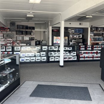 GM Electronics - Entrance of store - Car Stereo Installation Near Me - Concord, California GM Electronics - Entrance of store - Car Stereo Installation Near Me - Concord, California