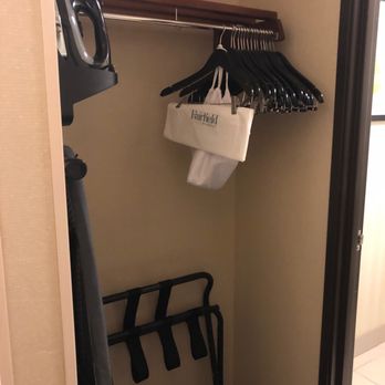 Fairfield by Marriott Inn & Suites Portland Airport - Closet - Hotels Near Me - Portland, Oregon